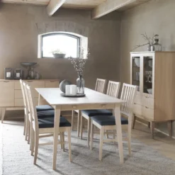 Rowico Home Ruokapöydän Tuolit<Rowico Filippa-tuoli
